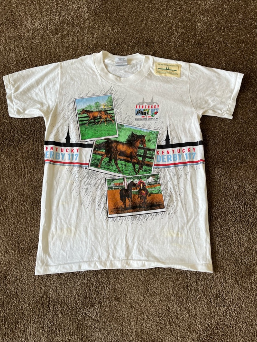 Vintage Kentucky Derby 117 Churchill Downs Deadstock Licensed Graphic Tee 1991